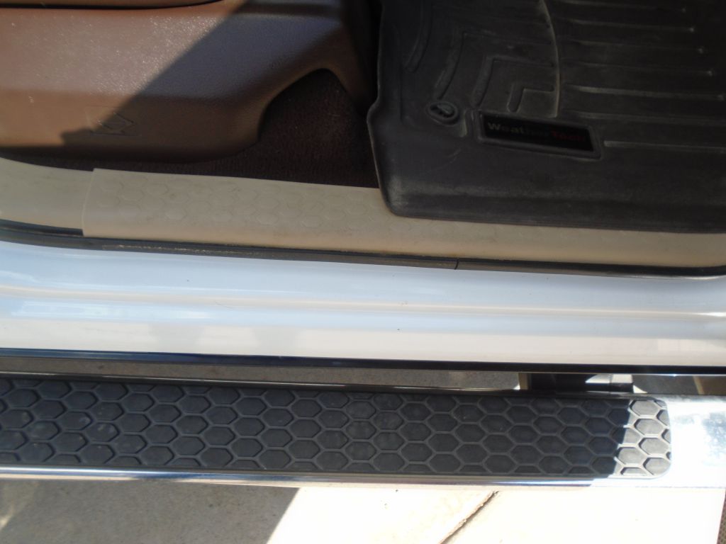 Photo 38 of this RAM 1500 SLT