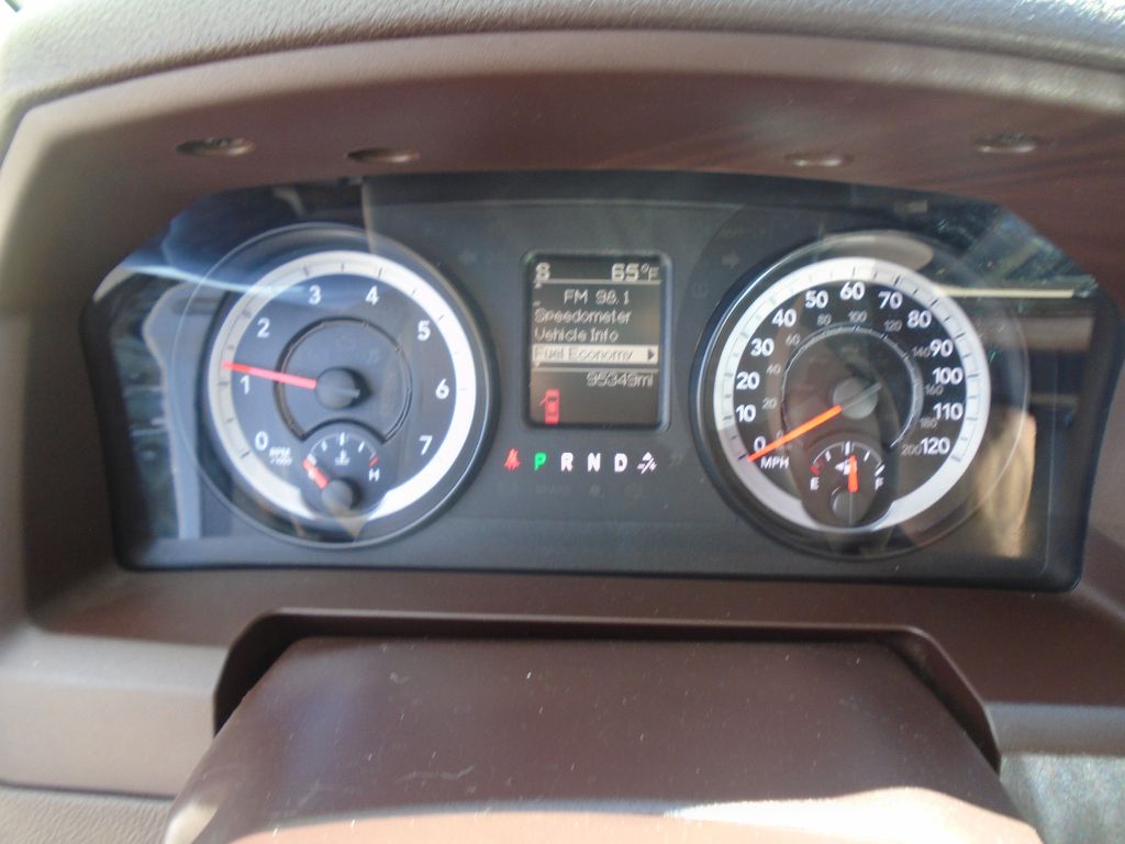 Photo 50 of this RAM 1500 SLT