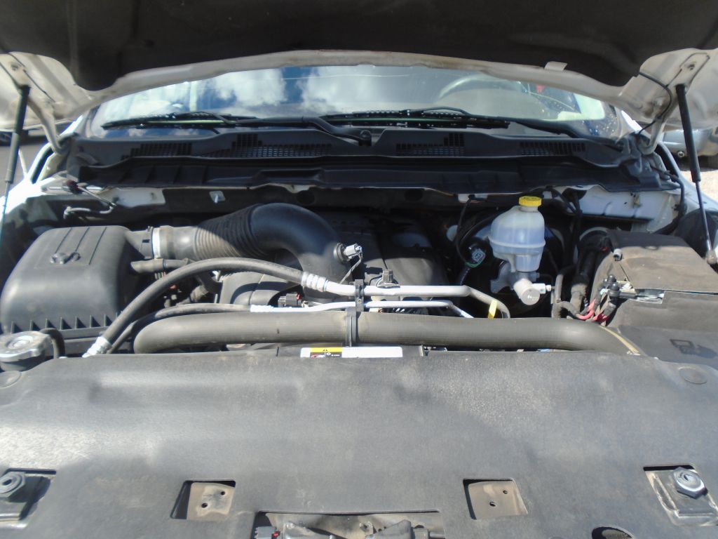 Photo 61 of this RAM 1500 SLT