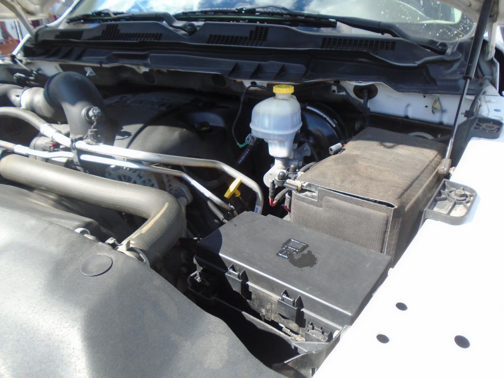 Photo 63 of this RAM 1500 SLT