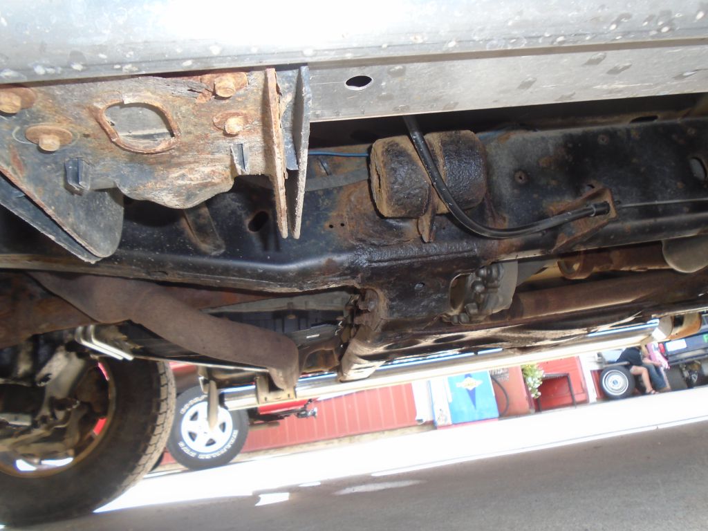 Photo 70 of this RAM 1500 SLT