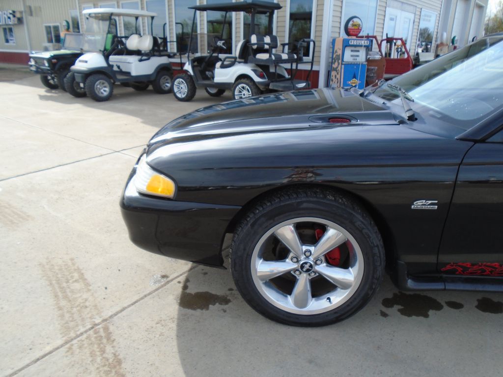 Photo 10 of this FORD MUSTANG