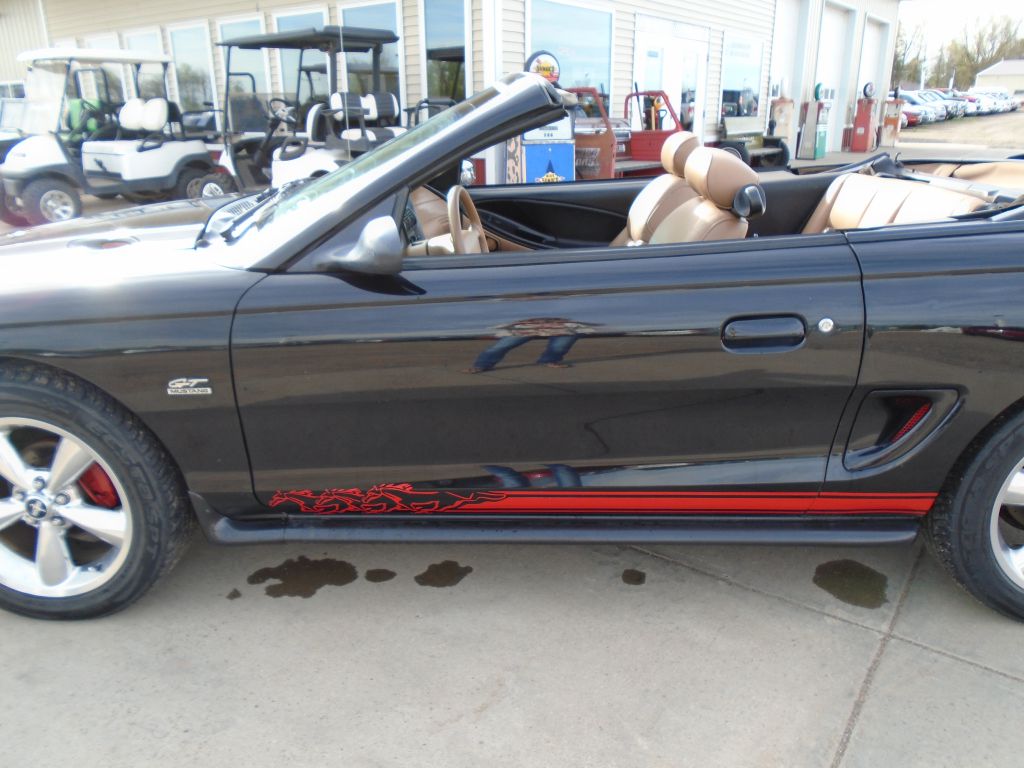 Photo 11 of this FORD MUSTANG