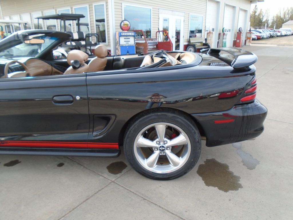 Photo 12 of this FORD MUSTANG