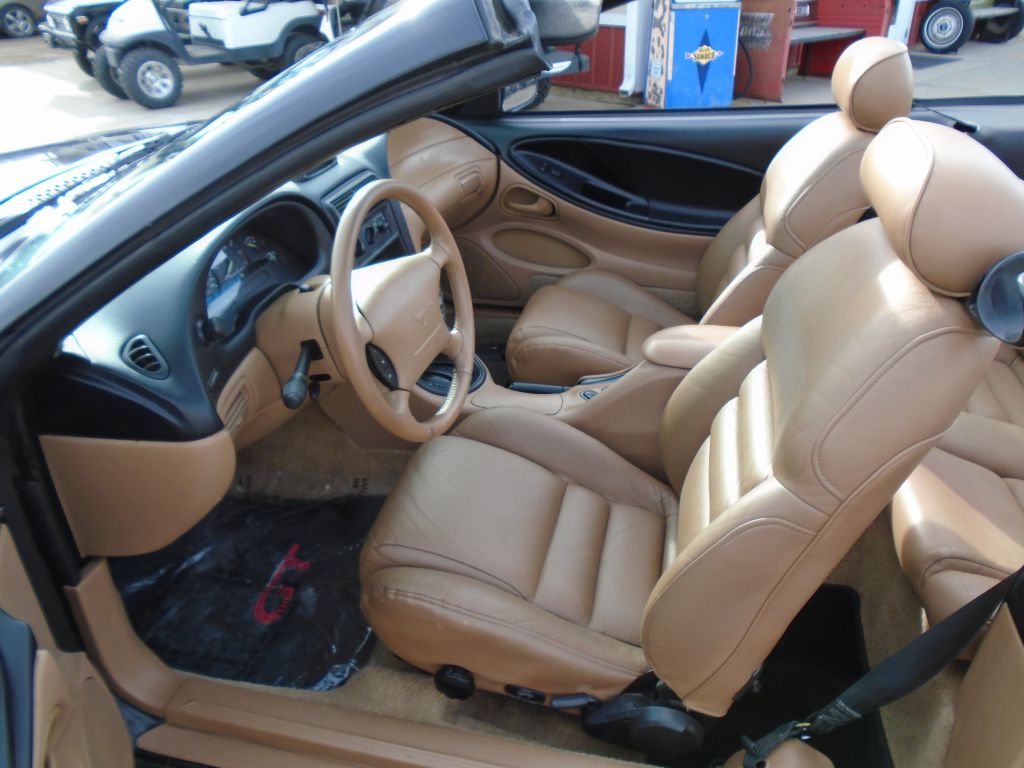 Photo 20 of this FORD MUSTANG