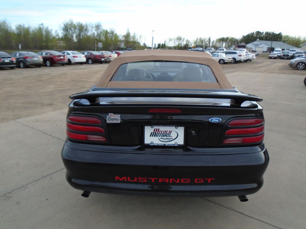 Photo 4 of this FORD MUSTANG