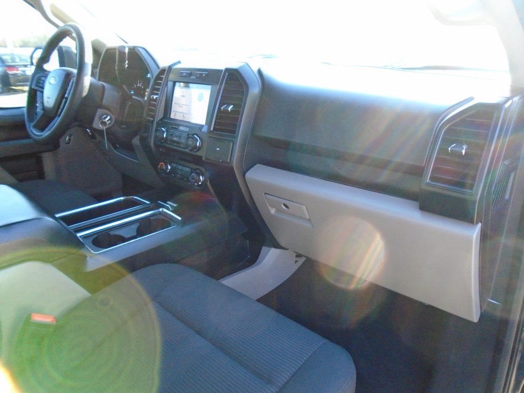 Photo 31 of this FORD F150