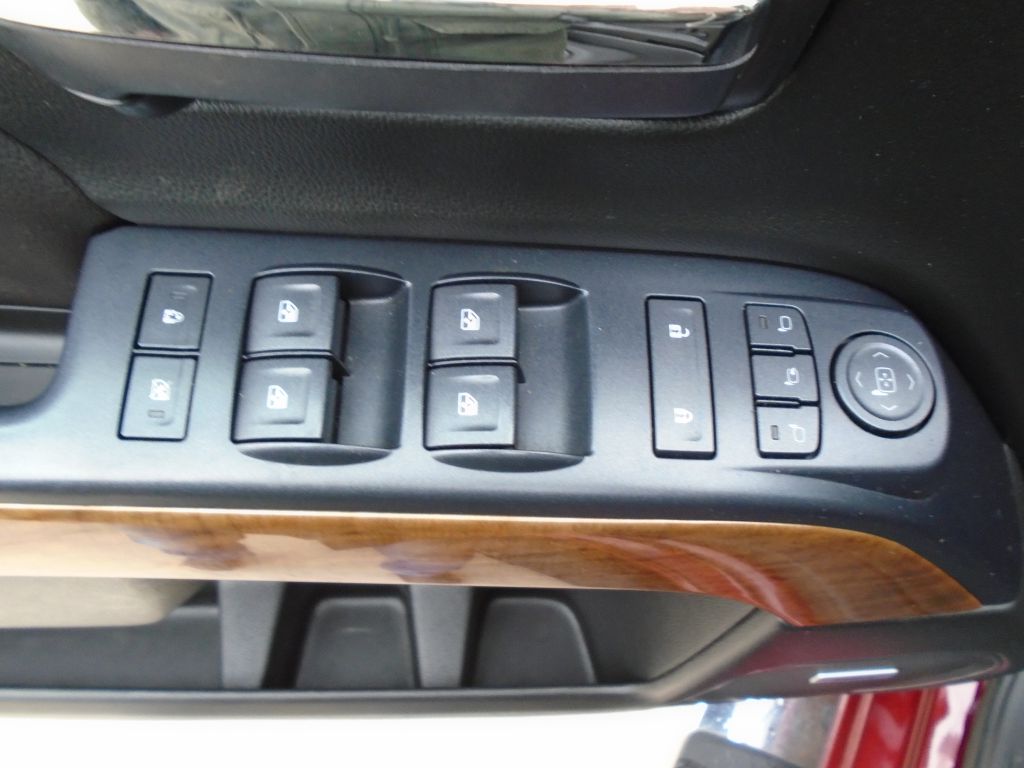 Photo 23 of this CHEVROLET SILVERADO 1500