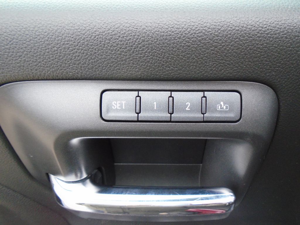 Photo 24 of this CHEVROLET SILVERADO 1500