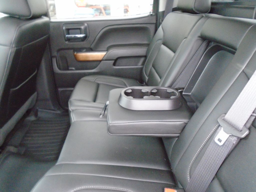 Photo 33 of this CHEVROLET SILVERADO 1500