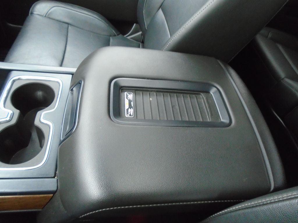 Photo 73 of this CHEVROLET SILVERADO 1500