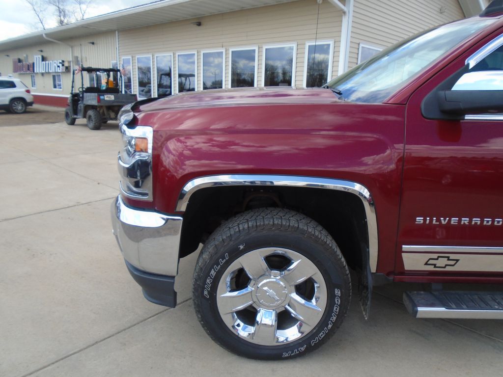 Photo 2 of this CHEVROLET SILVERADO 1500