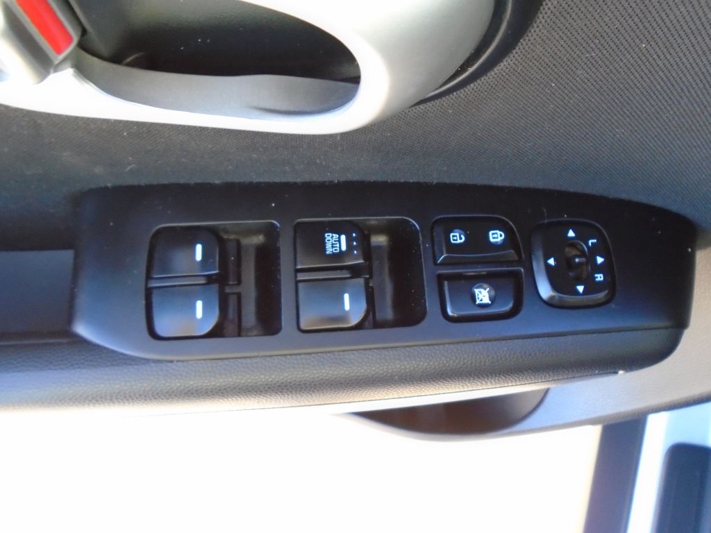 Photo 14 of this KIA SOUL