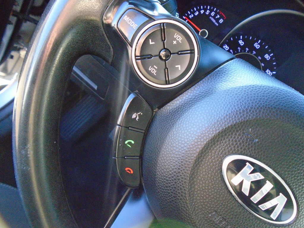 Photo 46 of this KIA SOUL