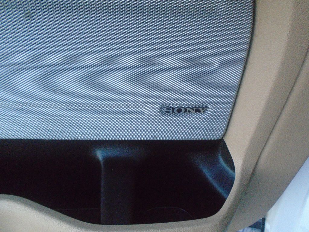 Photo 21 of this FORD F150 LARIAT