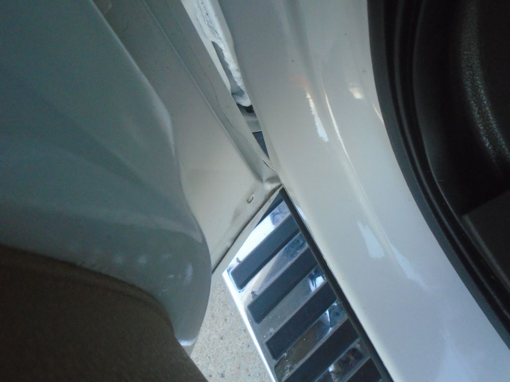 Photo 23 of this FORD F150 LARIAT