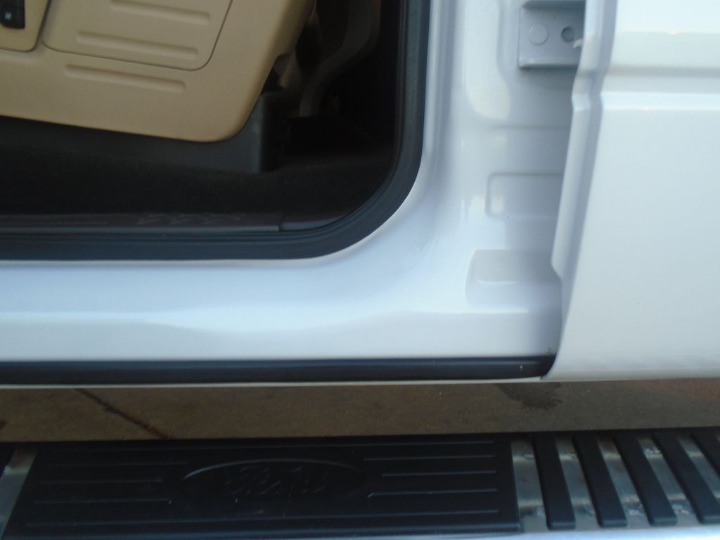 Photo 25 of this FORD F150 LARIAT