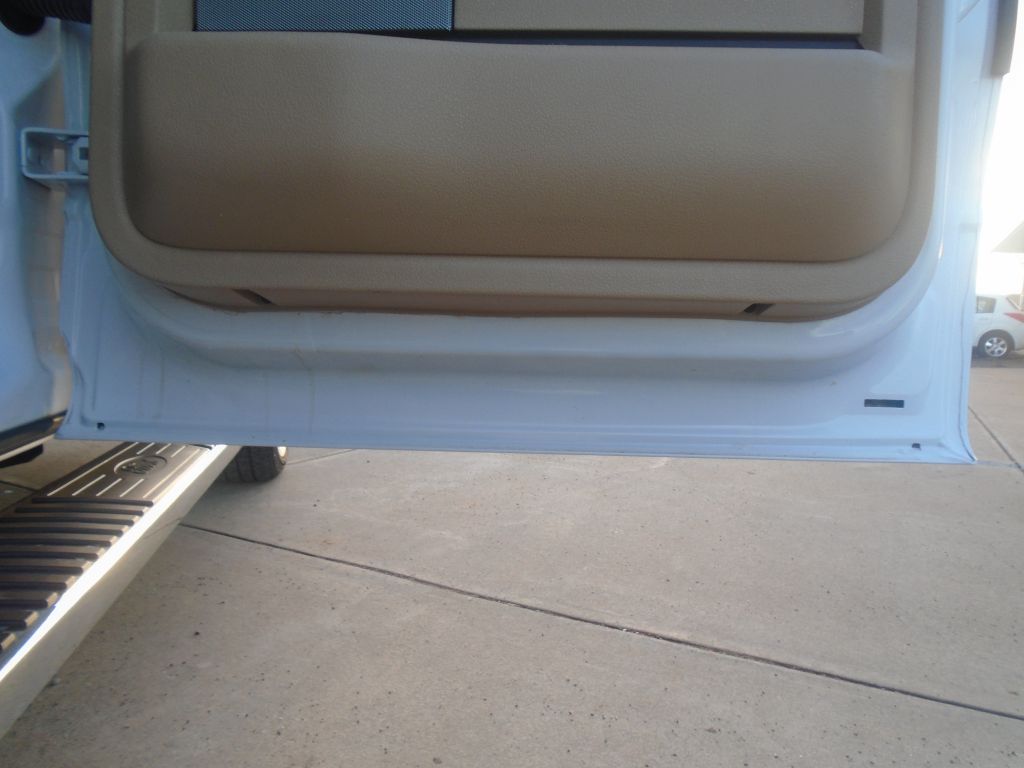 Photo 53 of this FORD F150 LARIAT