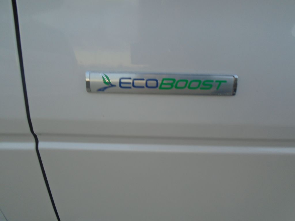 Photo 76 of this FORD F150 LARIAT