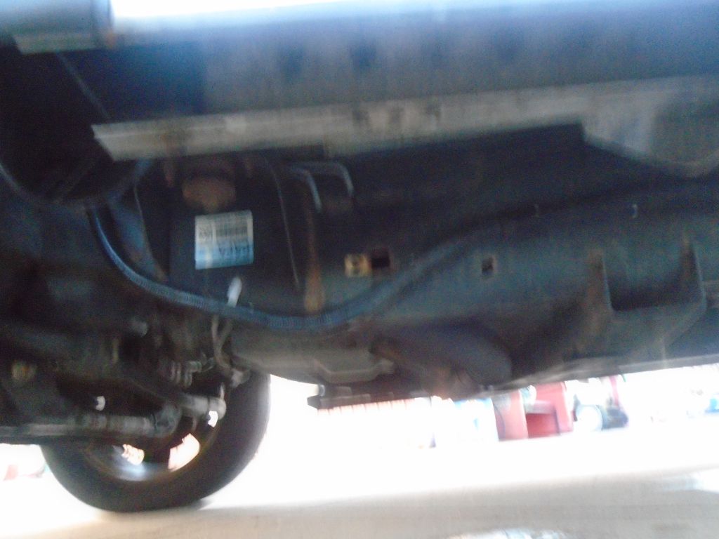 Photo 77 of this FORD F150 LARIAT
