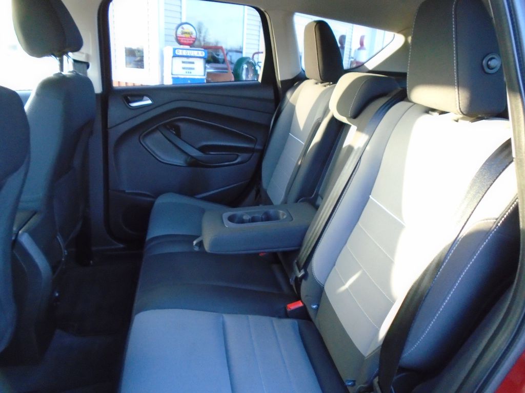 Photo 25 of this FORD ESCAPE