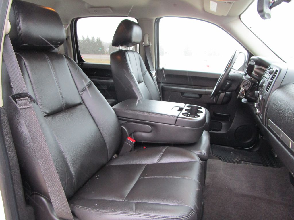 Photo 30 of this CHEVROLET SILVERADO 1500