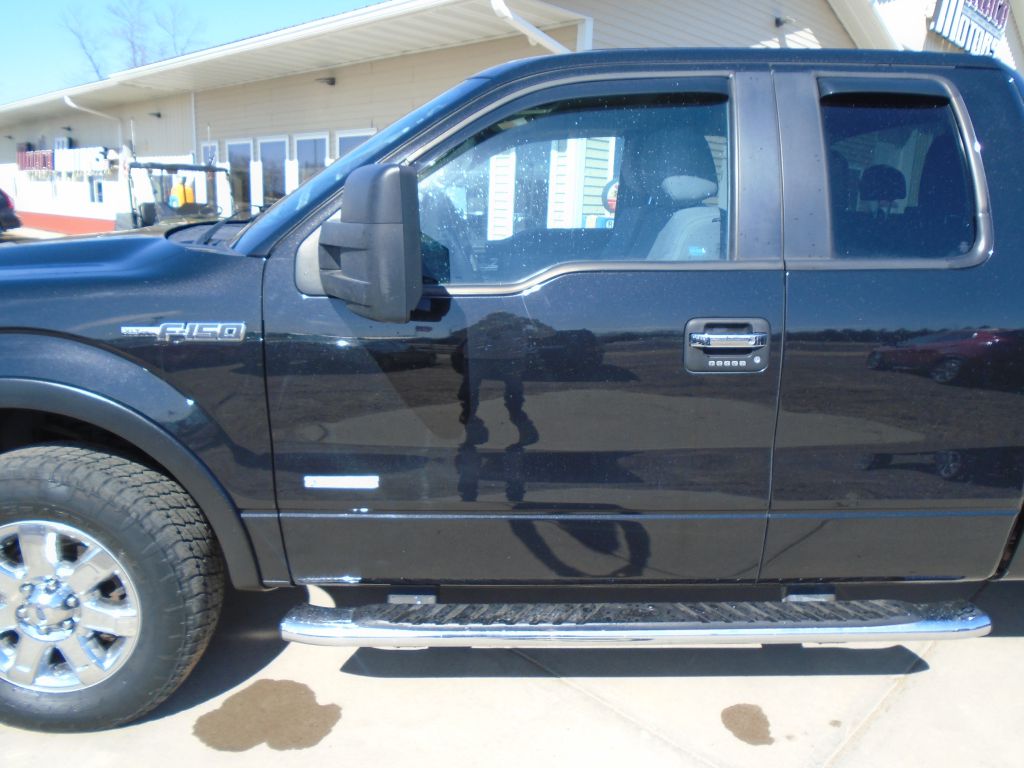 Photo 3 of this FORD F150