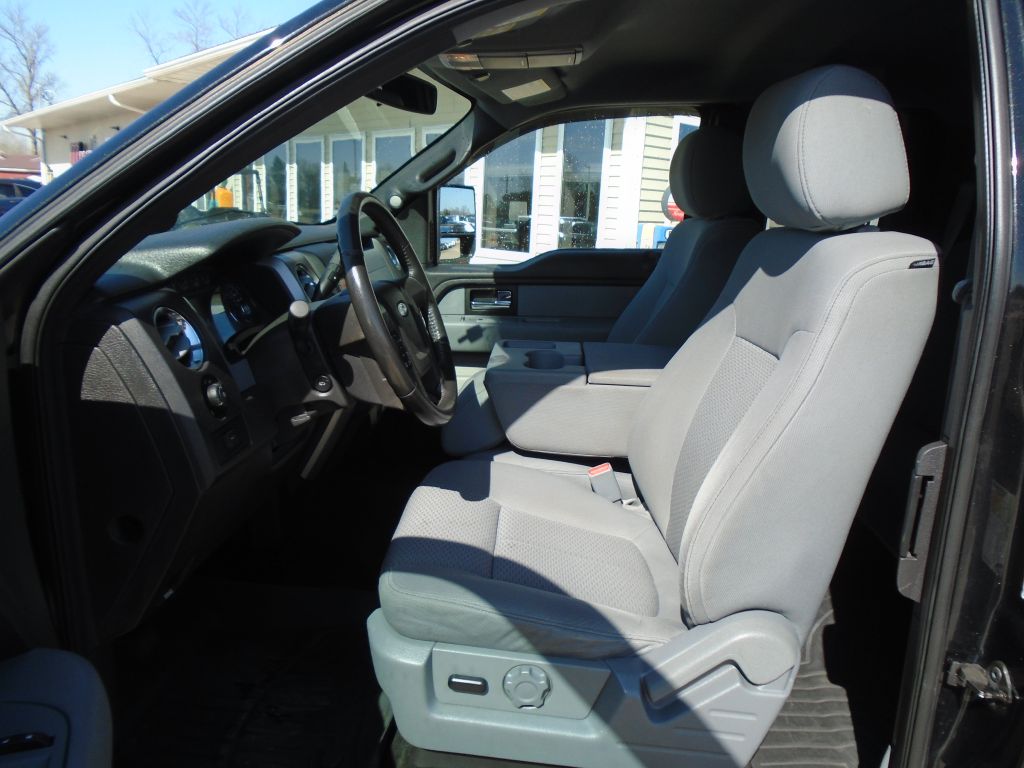 Photo 14 of this FORD F150