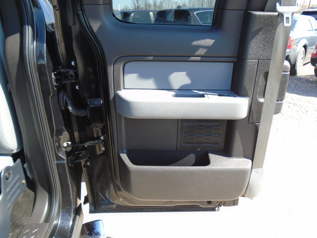 Photo 24 of this FORD F150