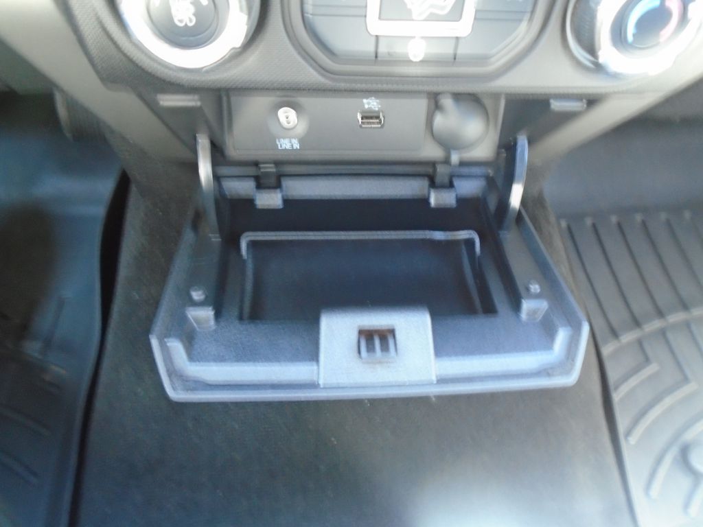 Photo 51 of this FORD F150