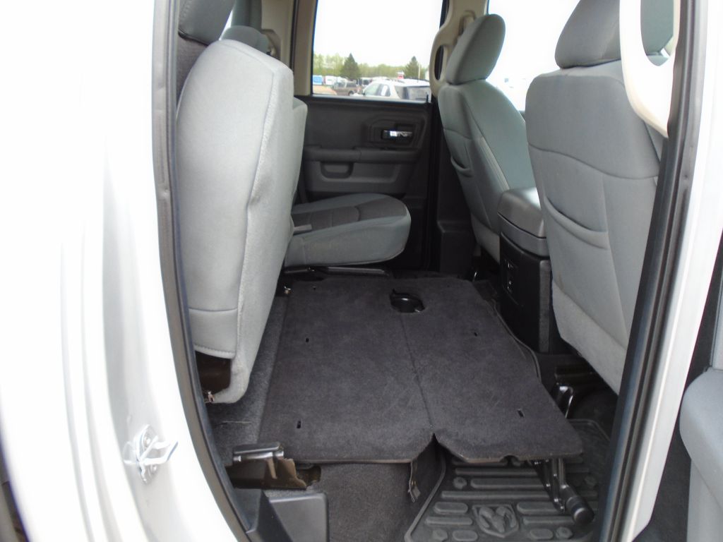 Photo 42 of this RAM 1500