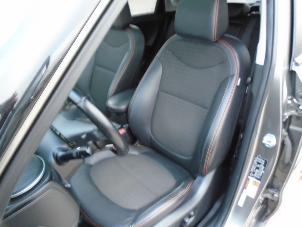Photo 20 of this KIA SOUL