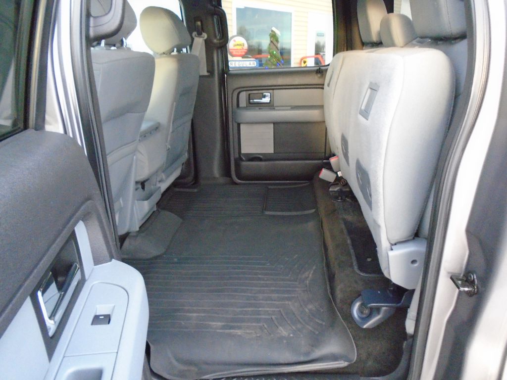 Photo 24 of this FORD F150