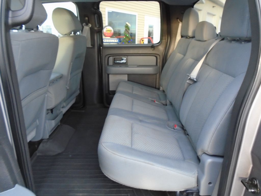Photo 25 of this FORD F150