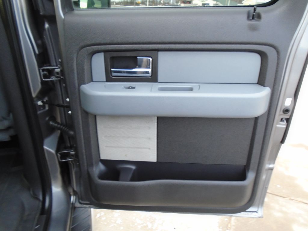 Photo 42 of this FORD F150
