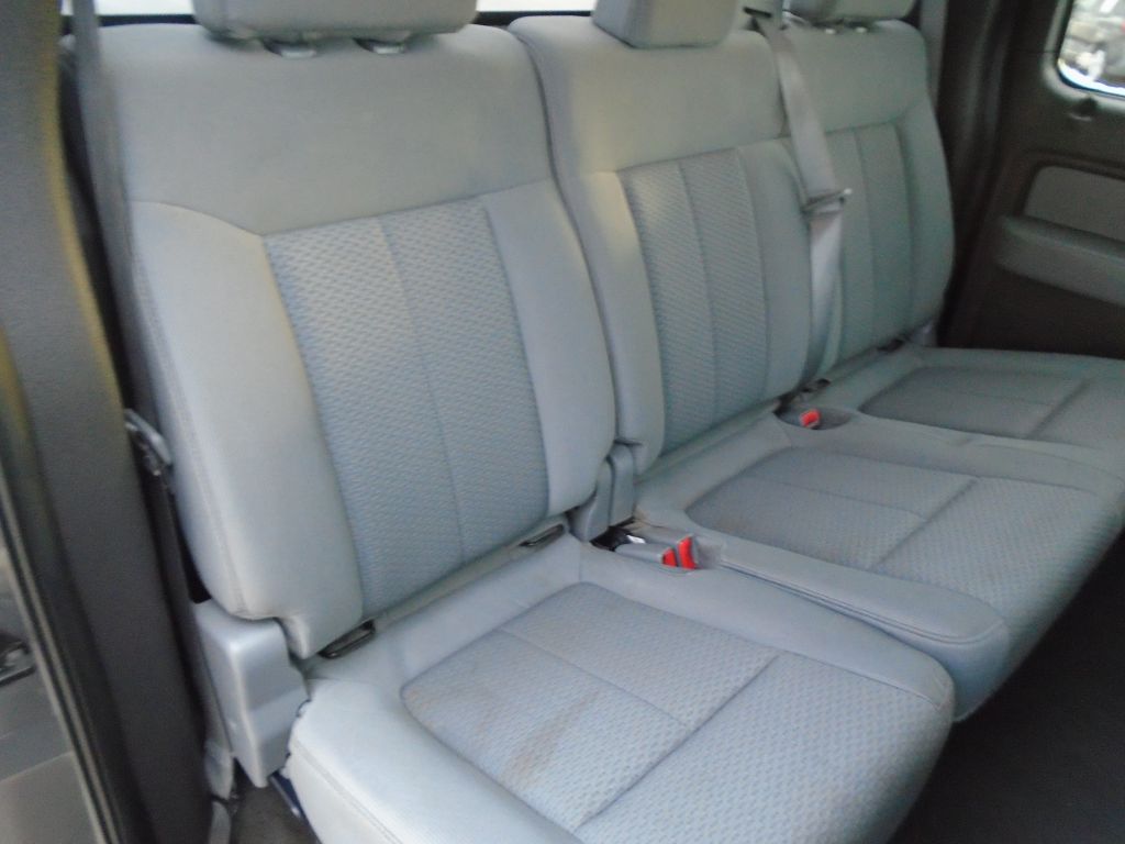 Photo 43 of this FORD F150