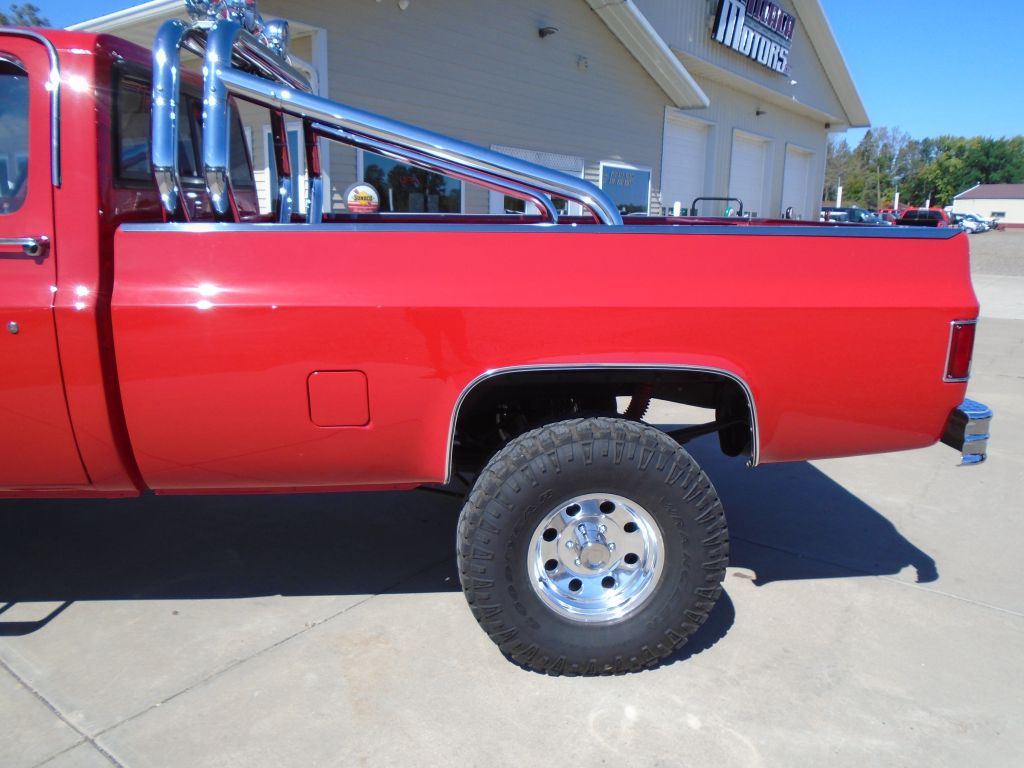 Photo 4 of this CHEVROLET K10