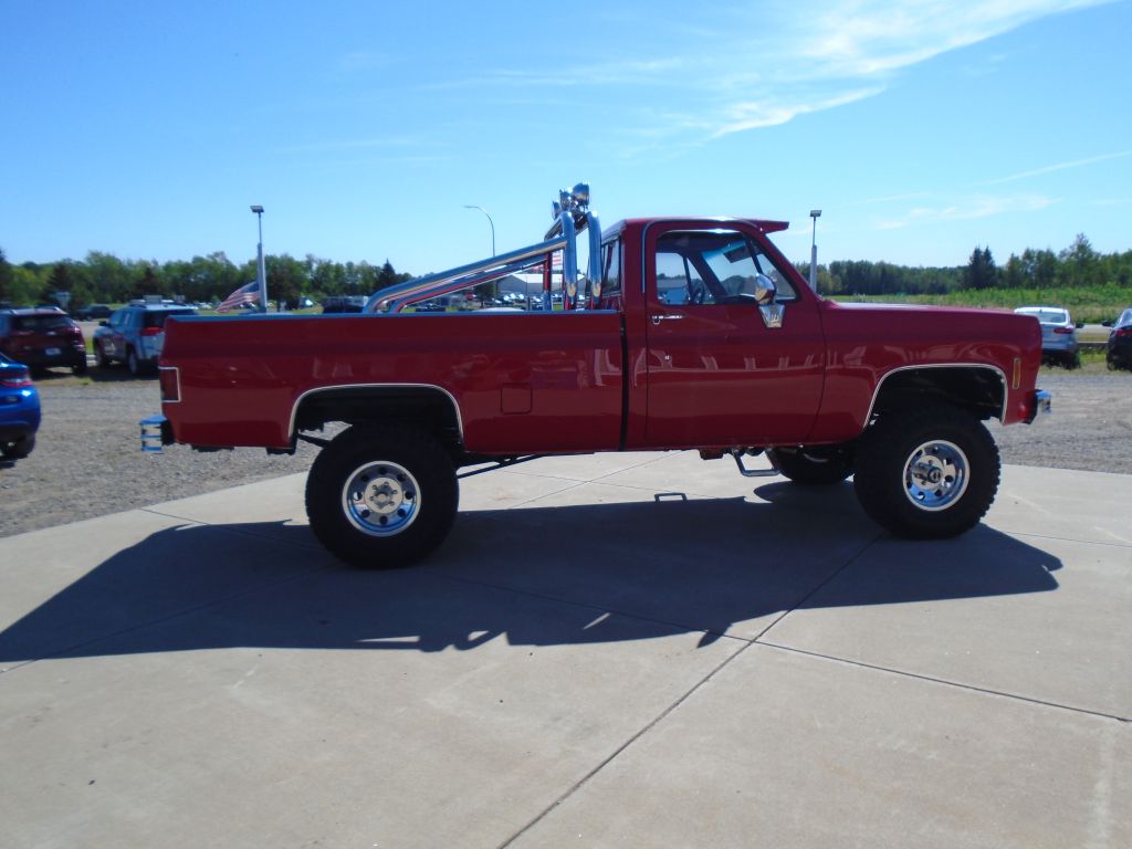 Photo 7 of this CHEVROLET K10