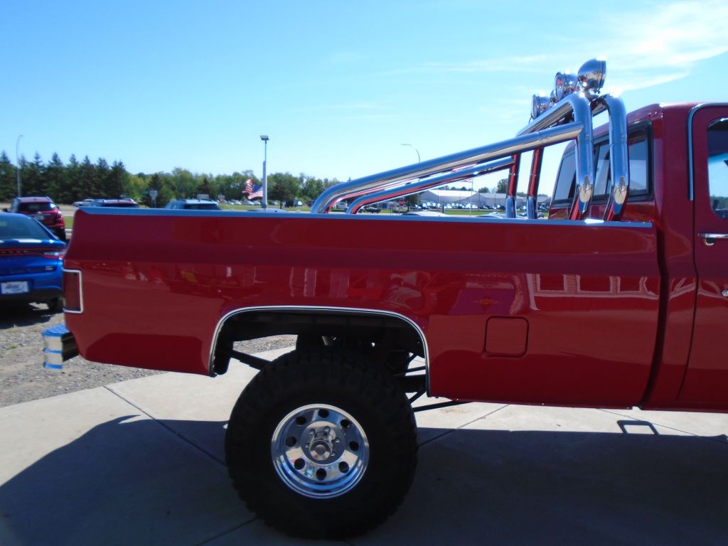 Photo 10 of this CHEVROLET K10