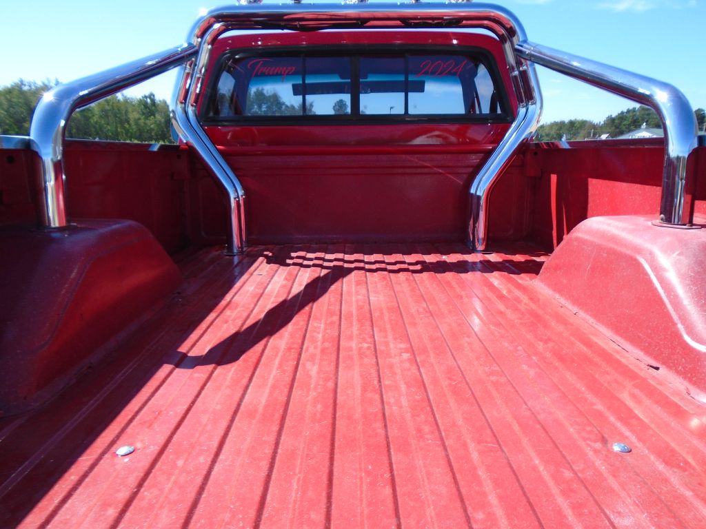 Photo 13 of this CHEVROLET K10
