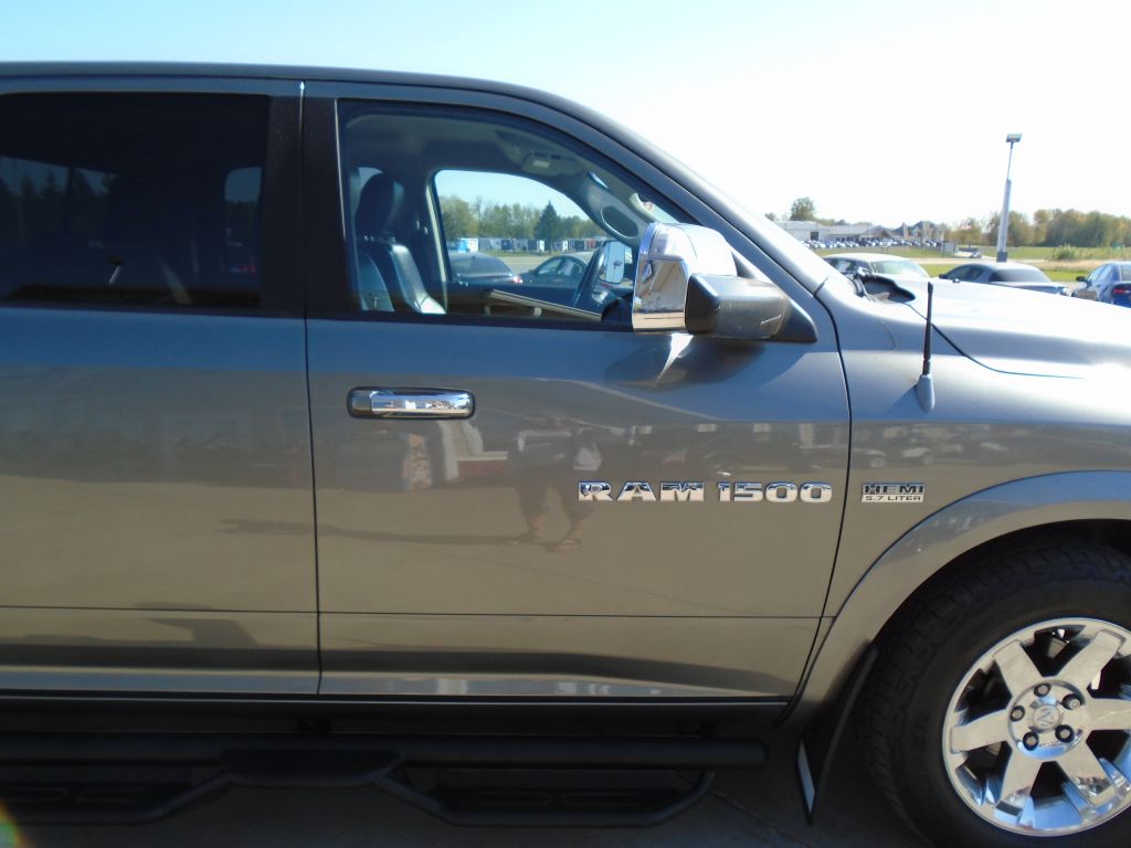 Photo 9 of this DODGE RAM 1500