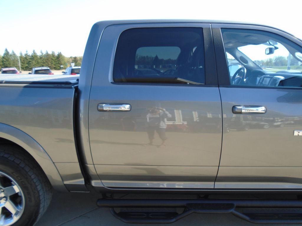 Photo 10 of this DODGE RAM 1500
