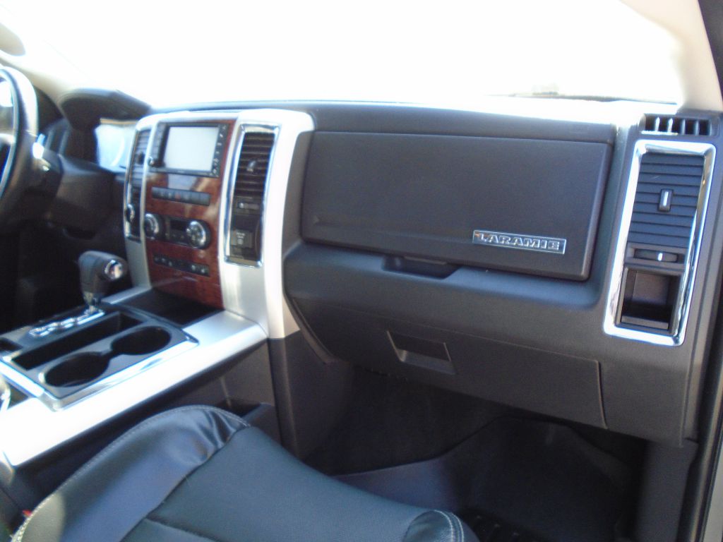 Photo 34 of this DODGE RAM 1500