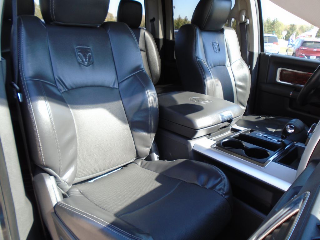 Photo 36 of this DODGE RAM 1500