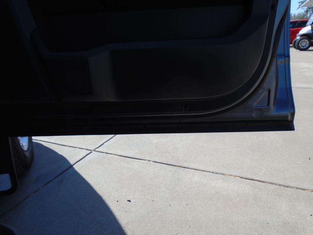 Photo 40 of this DODGE RAM 1500