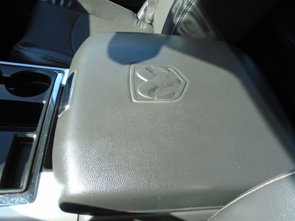 Photo 60 of this DODGE RAM 1500