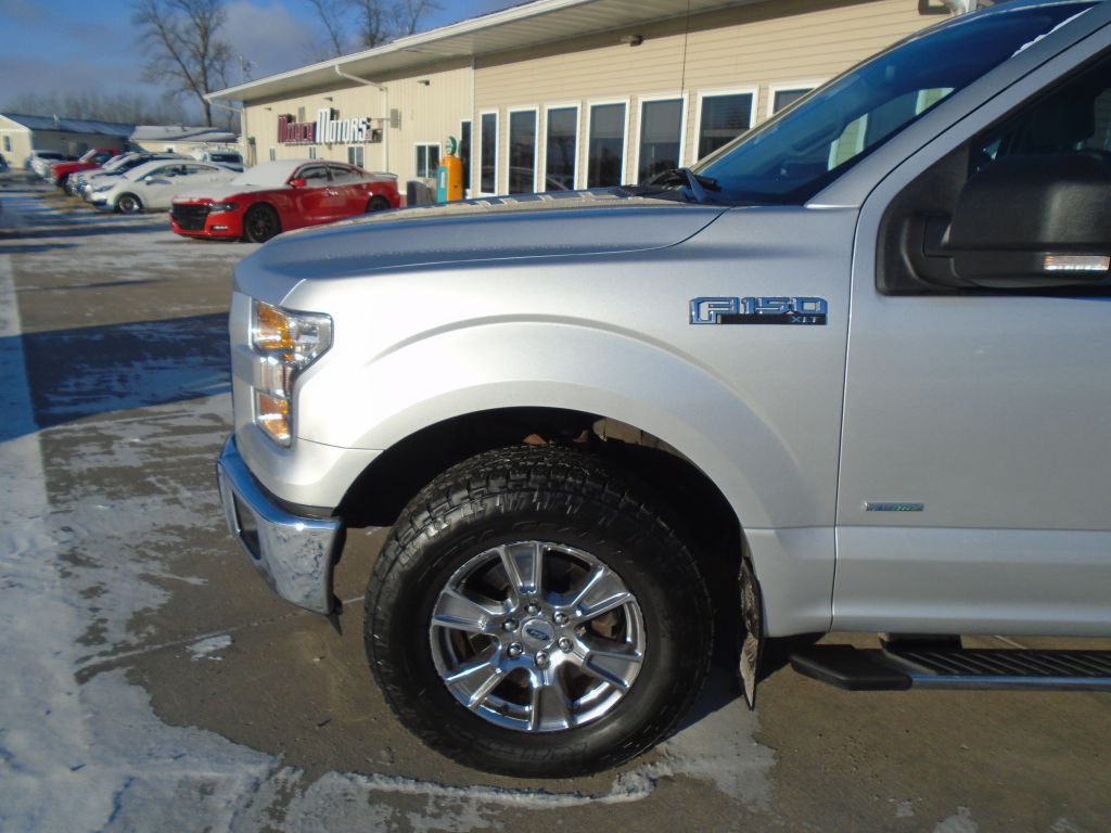 Photo 2 of this FORD F150