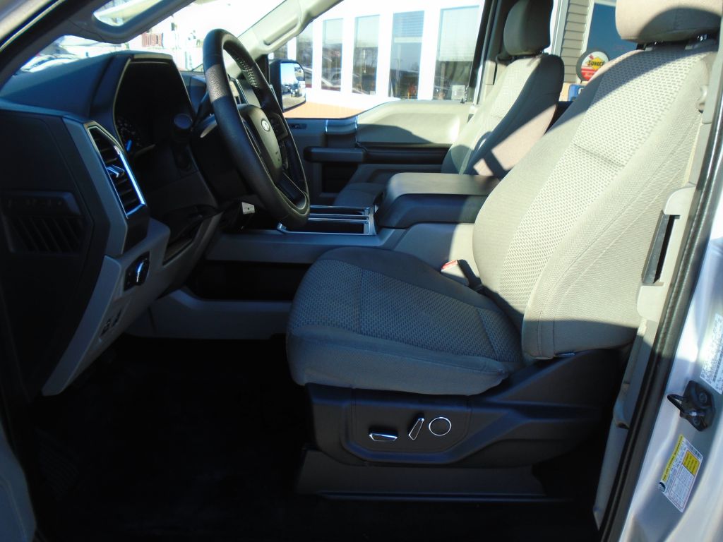 Photo 15 of this FORD F150