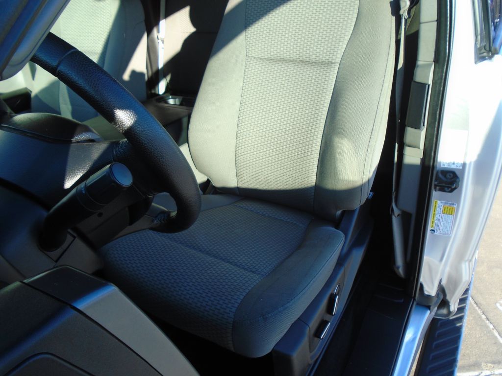 Photo 19 of this FORD F150