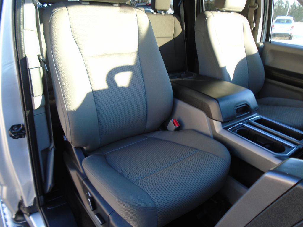 Photo 33 of this FORD F150